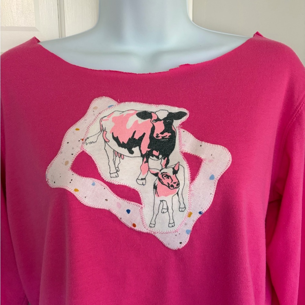 Pink Cropped Long Sleeve Top with Cow Graphic - Picture 2 of 3
